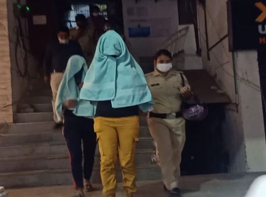 Nainital: Prostitution was going on in the name of massage in another spa center, 5 girls recovered in police raid