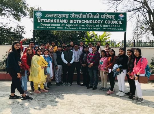 Students of IIMT, Aligarh Institute visited the Biotechnology Council