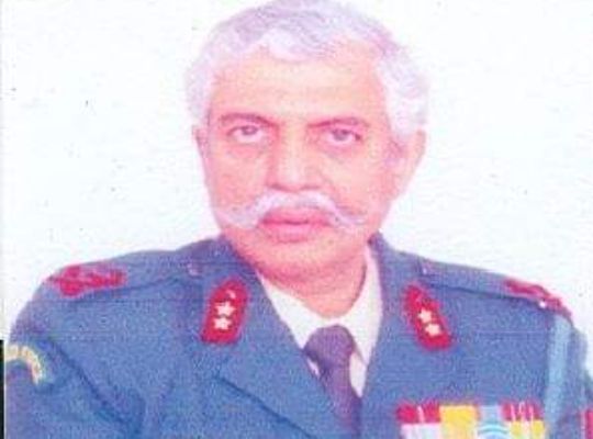 Ukraine Russia War| Retired Major General GD Bakshi scolded students studying in Ukraine, said trust Modi government