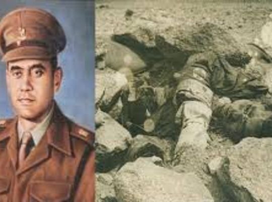 Under the leadership of Major Shaitan Singh of Kumaon Regiment, the war of 1962, in which the bodies of soldiers who were shot in the chest, came out of the snow! Glorious to this history must read