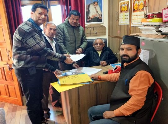 Nainital: Nominations for the election of the 15-member executive committee of Shri Ram Sevak Sabha were held today! See the names of the candidates who filed nominations in the link