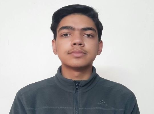 Nainital: Congratulations! Proud Kandpal passed the JEE Mains Paper 2 Session 1 B Arch exam with 99.7% in the country's big entrance exam, making his family proud!
