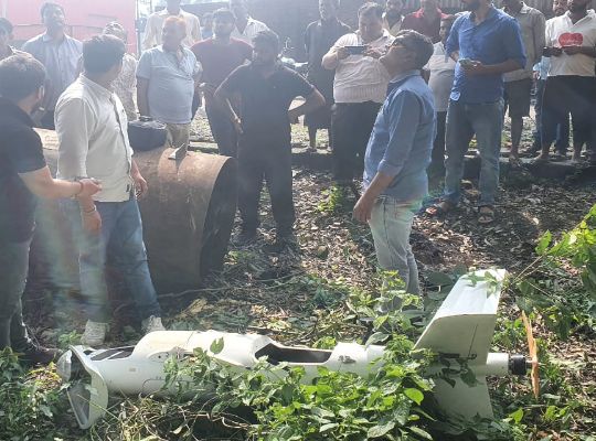 AIIMS (AIIMS) drone hit a tree in Kotdwar Jashodharpur.