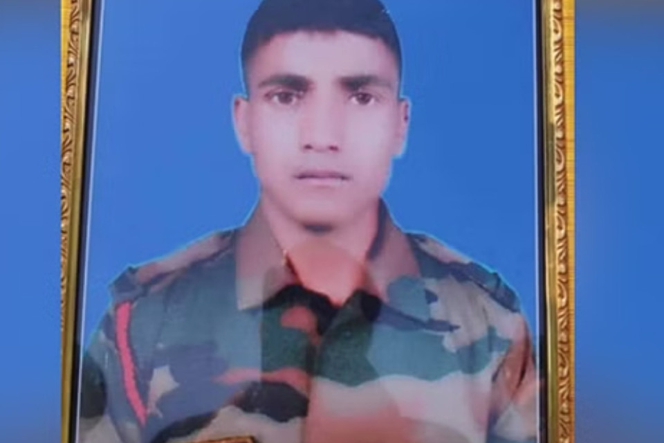 Big Breaking: Rifleman Shailendra Singh Kathait attained martyrdom while on duty! There is mourning in Kumrada village of Uttarkashi, there is chaos in the family due to the death of only Chirag.
