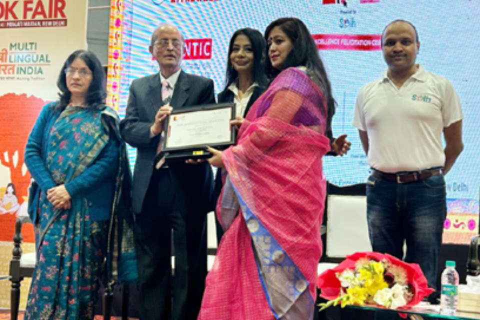 Respect: Daughter of Uttarakhand increased the respect! Prabha Lalit Singh honored in Delhi, 'Aghor the Shadow Shiva' awarded with Best Fiction Hindi Excellent Novel of the Year