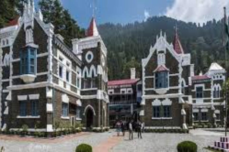 Hearing held in the High Court in the case of teachers appointed with fake documents in Uttarakhand! 57 fake teacher suspended