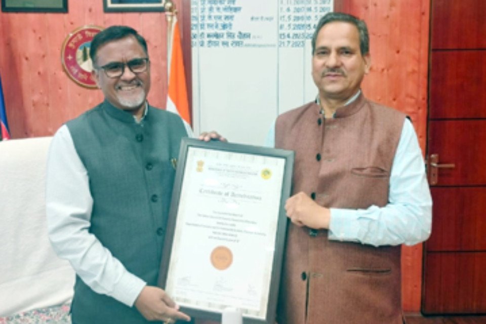 Nainital: Forestry and Environment Department of Kumaon University got 'A Plus' category! Vice Chancellor expressed happiness, appreciated the work of the department