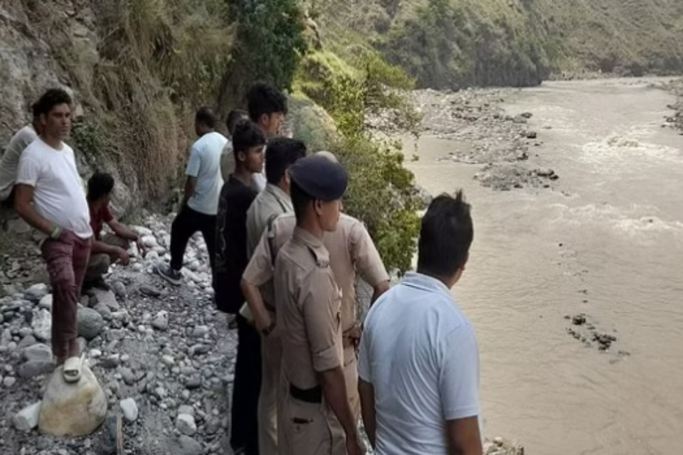 Sensational: Murder of minor in Dharchula! The accused attacked the neck with a knife, after the incident the accused jumped into the Kali river.