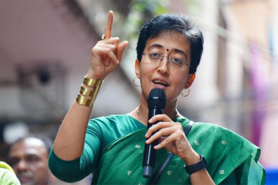 Big Breaking: Atishi will be the new Chief Minister of Delhi! Name approved in legislative party meeting, will become the third woman Chief Minister of Delhi