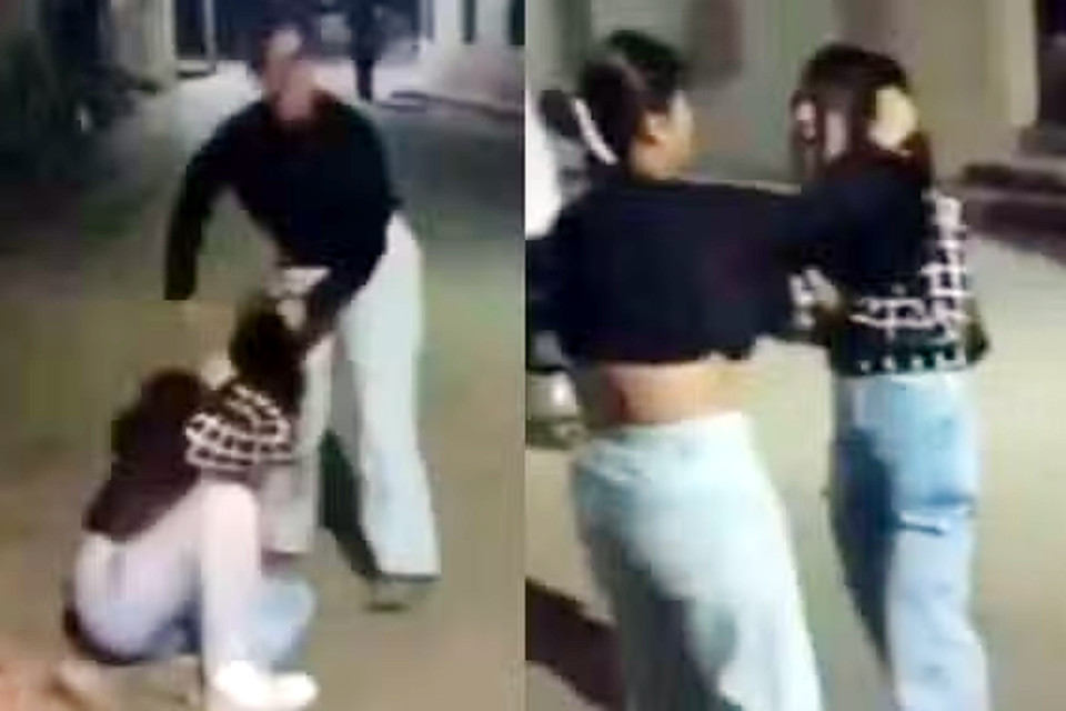 It's too much: street fight for boyfriend! Two girls started fighting in the middle of the road in Dehradun, there was a lot of kicking and punching.
