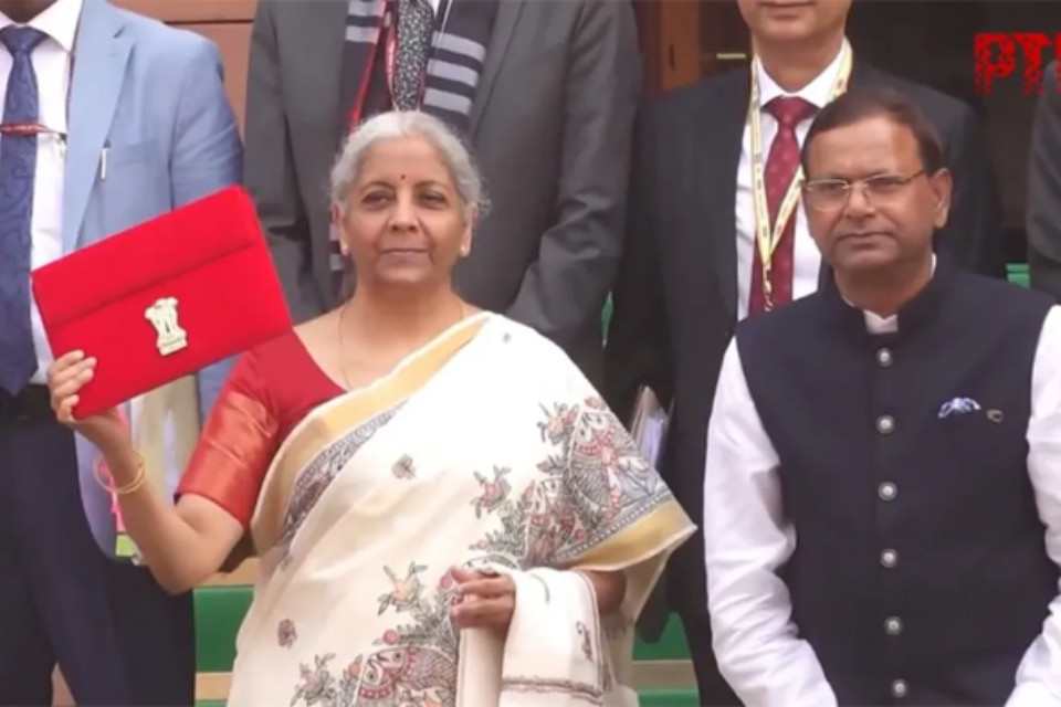 Budget 2025: Big announcements by Finance Minister Nirmala Sitharaman! These items including TV, mobile, electric car, clothes became cheaper, no tax on earnings up to Rs 12 lakh