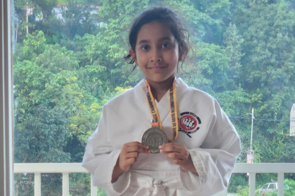 Nainital/Bhimtal: Congratulations! Shanaya Semwal's great achievement, secured second place in SIKAI Open State Karate Championship