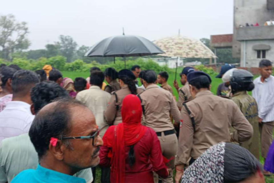 Sensational incident: Body of a 10-year-old child found in a sack in Gaulapar, Haldwani! There was a commotion, police and forensic team reached the spot