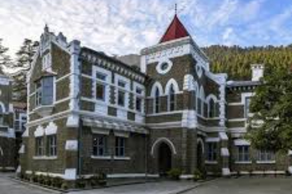 Uttarakhand Highcourt News: The High Court has banned any kind of construction in this playground of Nainital district! Click on the link for more information