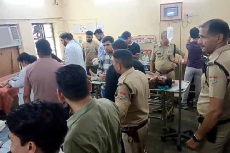 Uttarakhand: Fearless criminals terrorizing Roorkee! Bullets fired again in broad daylight, car rider attacked