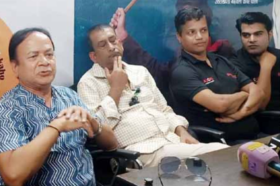 Uttarakhand: Actor Hemant Pandey reached Haldwani! Gave information about the film 'Bolya Kaka' and 'Doon Express', said - will be released soon