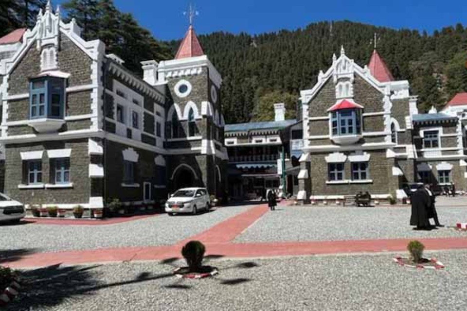 Nainital: Hearing on the petition challenging the irregularities in the selection process of Child Welfare Society! High Court asked to present the record