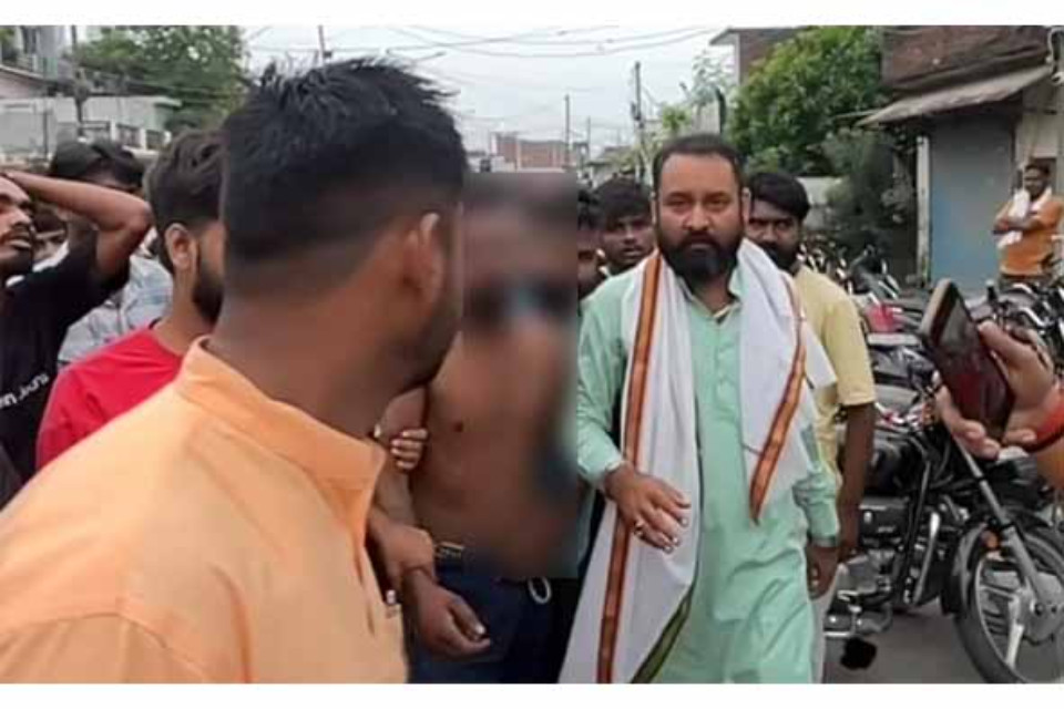 Rudrapur: Sensational case of rape of cow in transit camp! Anger flared up, Gau Raksha Dal raised demand for action