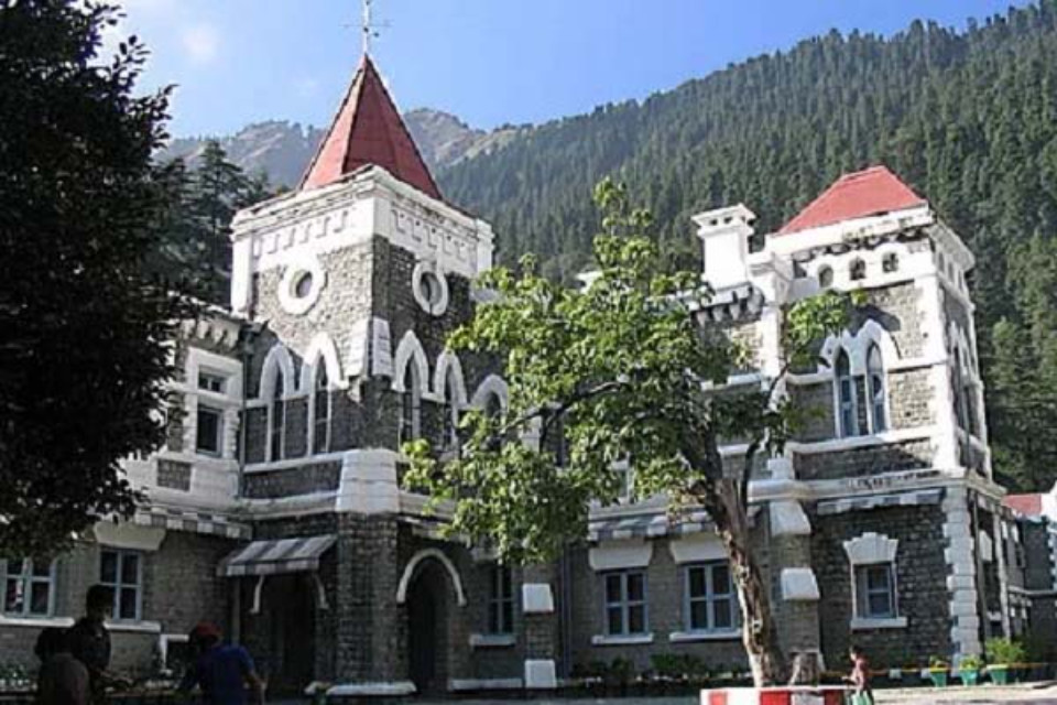 Uttarakhand: Case of extorting money by issuing non-bailable warrant in the name of fake judge! High Court asked DGP and Cyber Cell- what action have you taken so far?