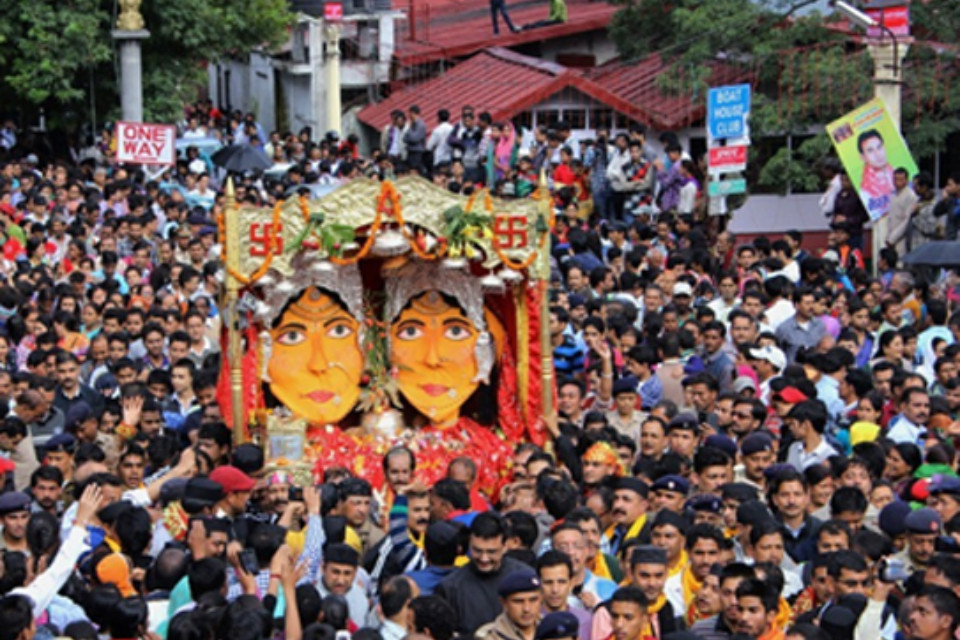  Faith: Sarovar city resounded with the chants of Mother Nanda-Sunanda! Nanda Devi Festival begins in Nainital, devotees left for Chopra village to bring banana trees