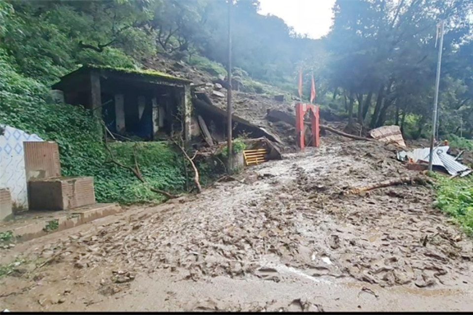 Nature's attack: Chenagad has been reduced to the pages of history! The disaster caused massive destruction, people are searching for their loved ones in the rubble