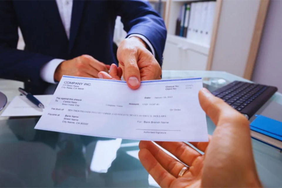 Relief: Important decision of Supreme Court in cheque bounce case! Relief from jail can be obtained by mutual agreement, High Court order overturned