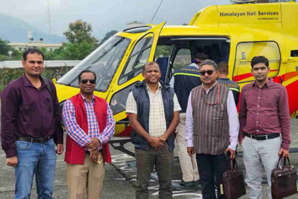 Central team reached Uttarakhand! Left for districts, will assess the damage caused by the disaster