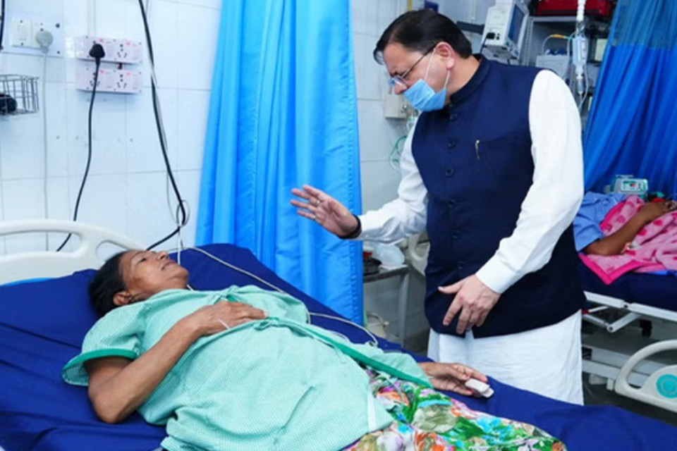 CM Dhami's surprise inspection of Doon Medical College! Special emphasis was given on the convenience of patients and attendants