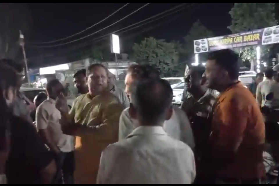 Uttarakhand's Situation: When a councillor's nephew was fined, the Chief Minister's favorite mayor arrived to plead his case! Roads are blocked, the public is worried, how can work be done in these c