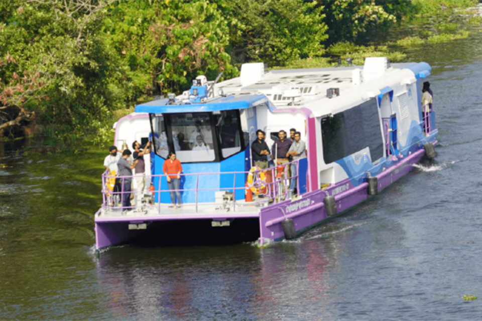 Bihar: People can enjoy the water metro! It will operate from Digha Ghat to Kangan Ghat.