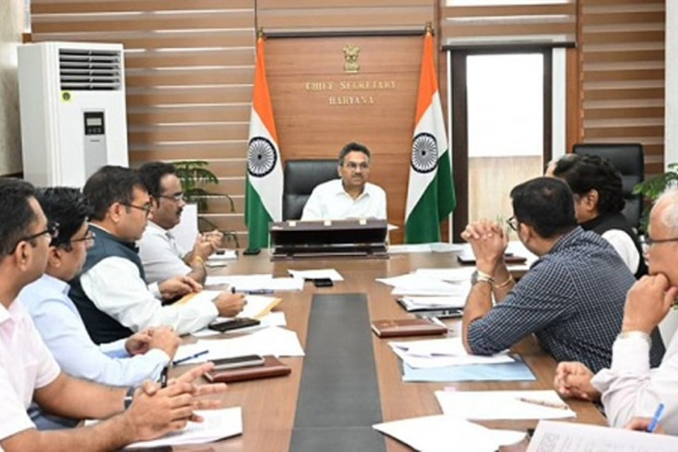 Kharif pulses and oilseeds procurement begins in over 100 markets in Haryana! Chief Secretary reviews procurement preparations and production