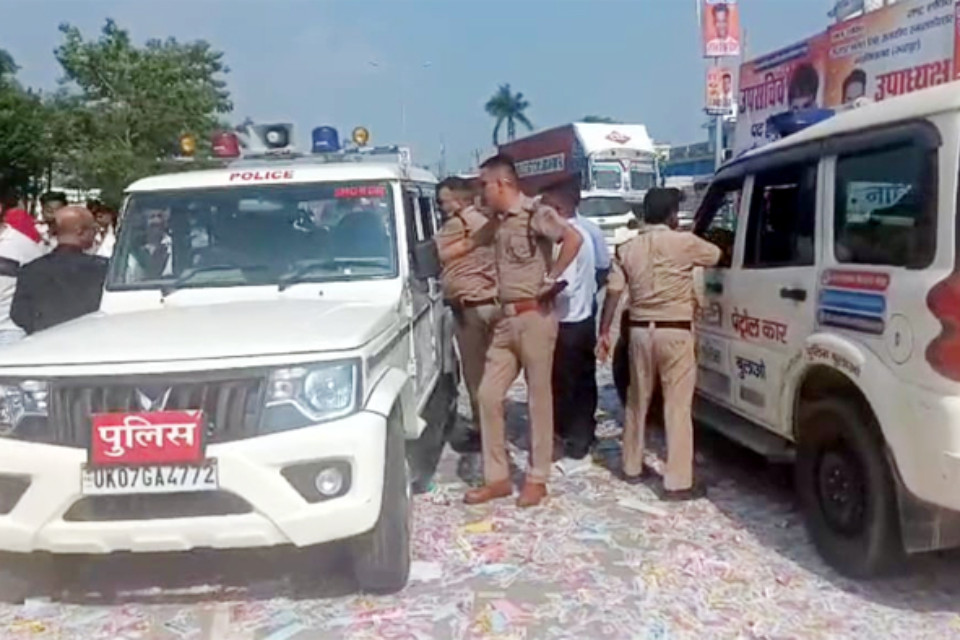 Uttarakhand: Rudrapur Police take major action in the case of firing and violence during student union elections! A case has been filed against 15 named and several unidentified individuals.