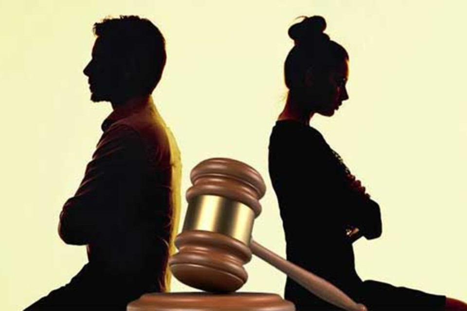 The Supreme Court's harsh comment: "Wives shouldn't spin their husbands around like a top!" Concerns about the children's future are being raised. What's the matter?