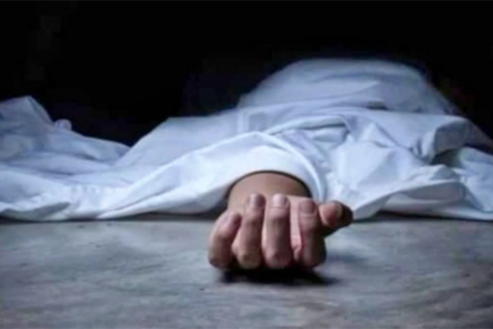 Uttarakhand: A young woman's half-burnt body was found on the side of a highway, causing a sensation and police investigating her identity.