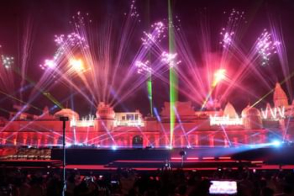 Good Morning India: Ceasefire between Pakistan and Afghanistan! Diwali celebrations in Ayodhya, with 120,000 diyas illuminating the path of duty! ISRO achieves major success; former Uttarakhand Chief
