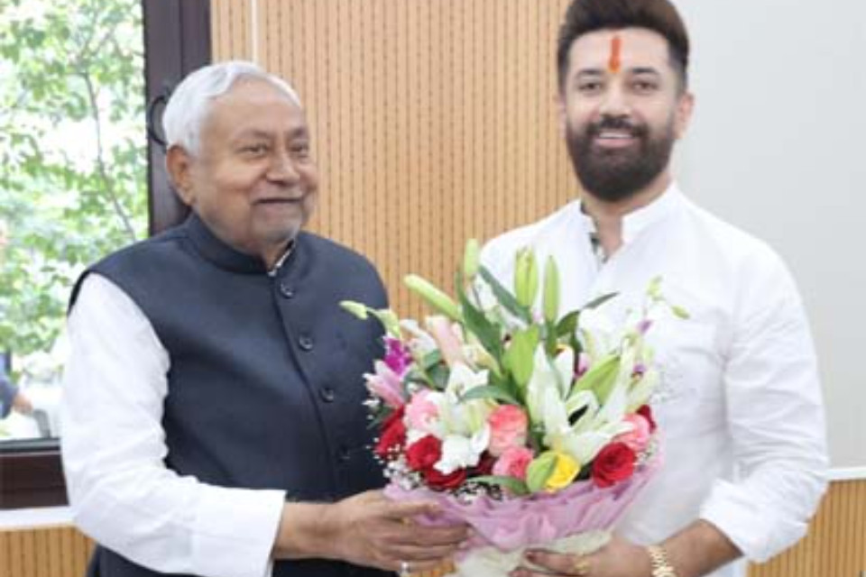 Bihar: NDA intensifies after victory! Chirag Paswan visits Nitish Kumar, brainstorming begins