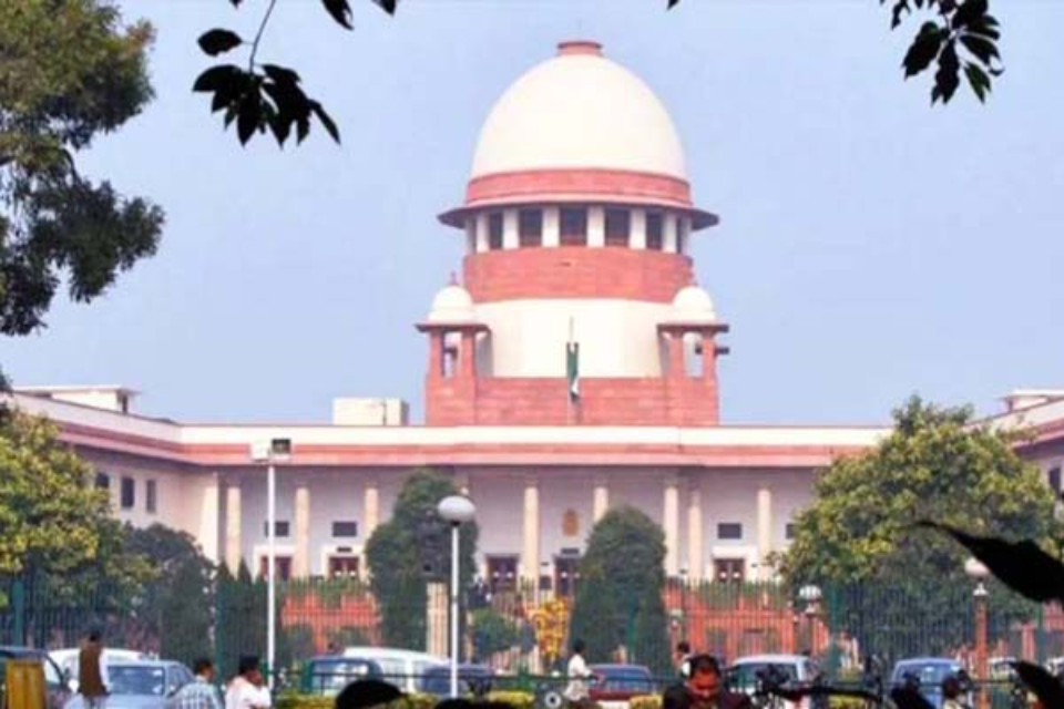 Allegations of banking fraud! Supreme Court issues notice to government, CBI and Anil Ambani