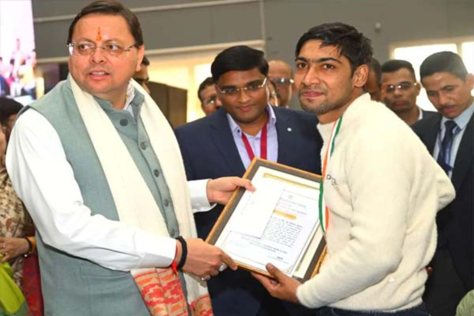 World Disability Day: CM Dhami honored 41 talents, said – you are not disabled, you are a divine part of the society