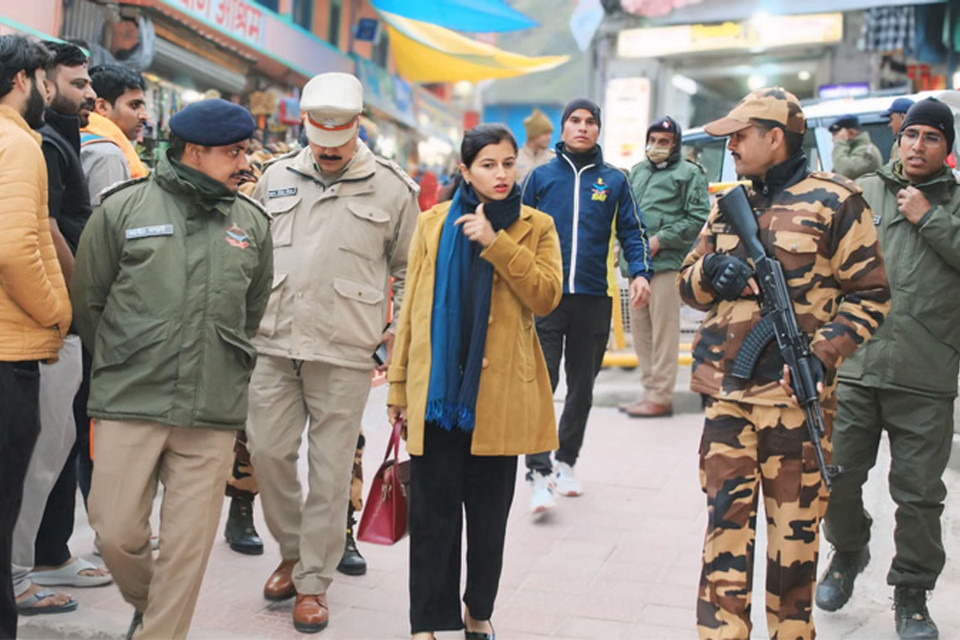 Uttarakhand Breaking: Major administrative reshuffle! 15 IPS officers transferred, Tripti Bhatt given major responsibility.