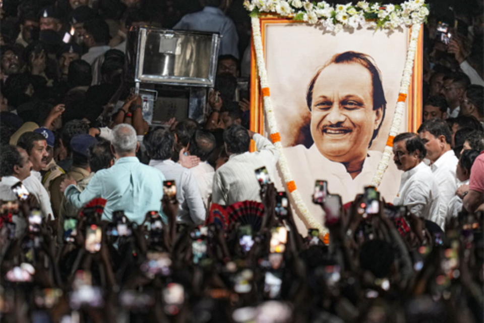 Goodbye Ajit Dada: The final journey begins! Supporters bid farewell with tearful eyes, chants of "Amar Rahe!" The black box has been found.