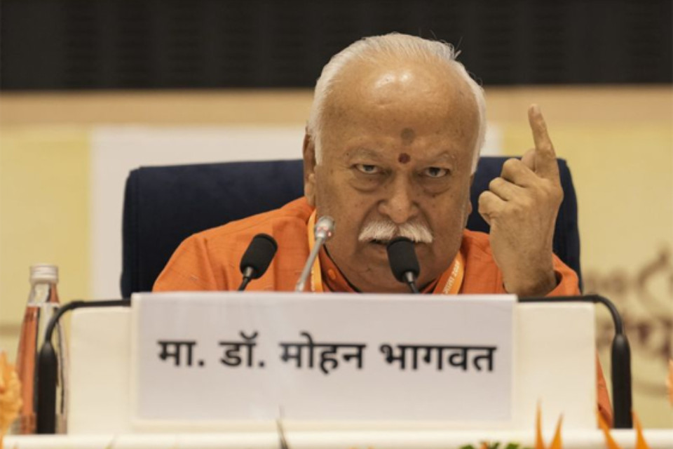 RSS chief makes a major statement: Anyone of any caste can become Sarsanghchalak! He spoke candidly about relations with the Muslim community and the UGC controversy. Find out what he said.