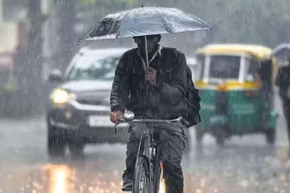 The weather in Uttarakhand is set to change, with rain and snow expected in three districts on February 27th.