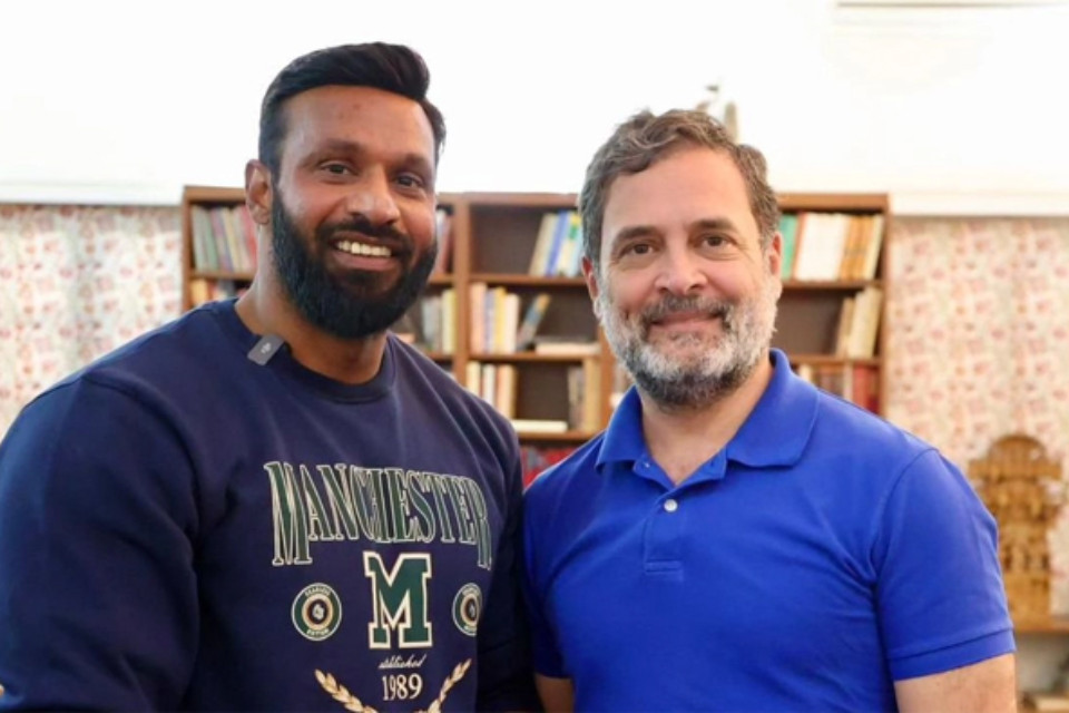 There's no greater patriotism than this! Rahul Gandhi called Kotdwar's Mohammad Deepak a true patriot, saying he set a new example by standing up against hatred.