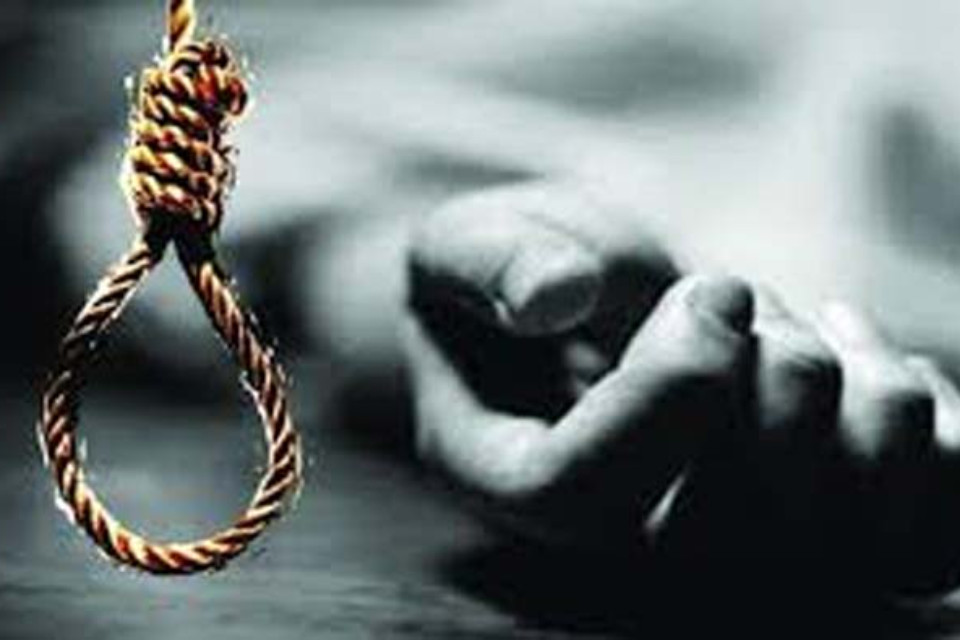 Sensational: A young man hanged himself after locking his wife and innocent child in a room! The family is in turmoil, and the police are investigating.