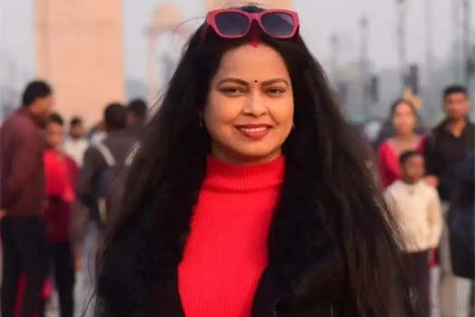 Uttarakhand: Actress Urmila Sanawar is embroiled in controversy again! A case has been filed in Dehradun alleging defamation and threats through social media posts.