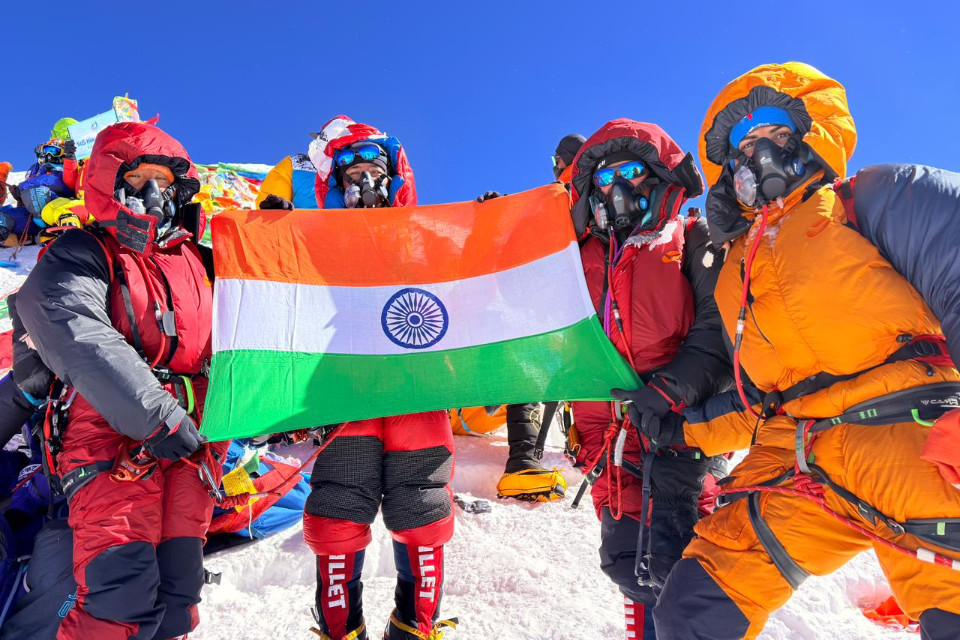 Good Morning India: The powerful voice of Indian women resonated on the world's highest peak, with the tricolor hoisted atop Mount Everest! Petrol and diesel prices have become more expensive, with p