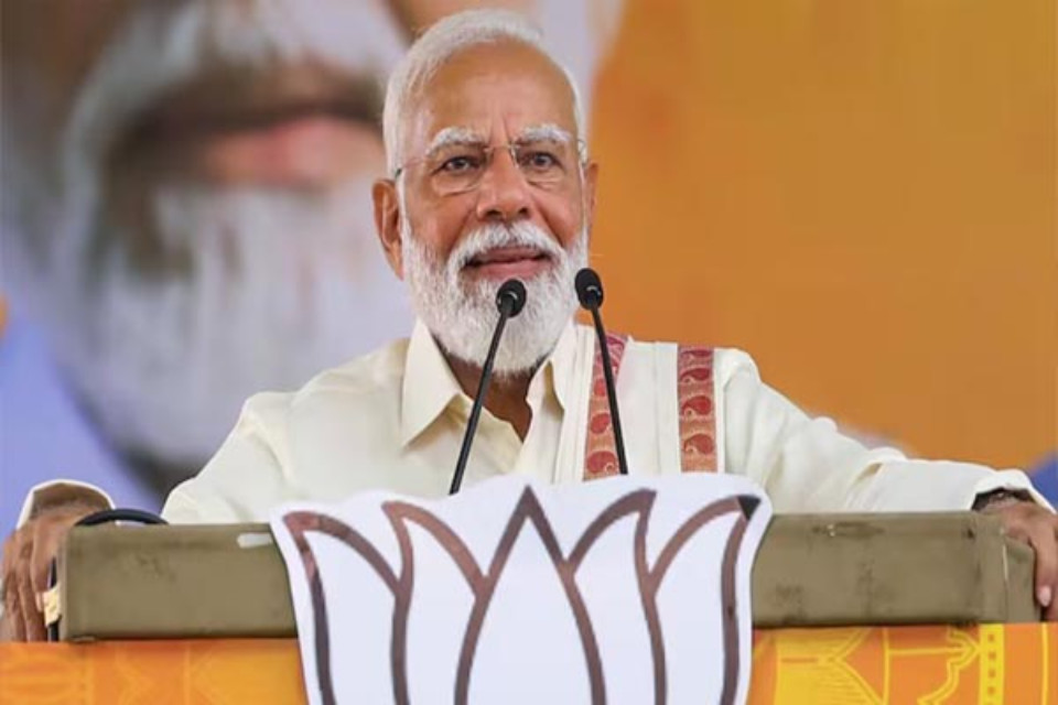 'Modi Tenure' Enters the History Books: Matching Nehru's Record for Longest Term; Major Milestone to be Surpassed Today.