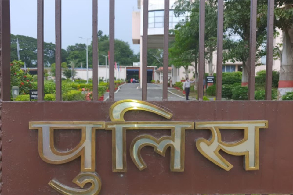 Massive raid on liquor factory in Ranchi: 3 arrested, including former RJD MLC Subodh Rai; 303 cartons of spurious foreign liquor seized.